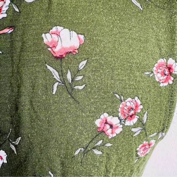 Fashion Nova Green & Pink Floral Tank Crop Top & Flare Leg Pants Set - Picture 6 of 6